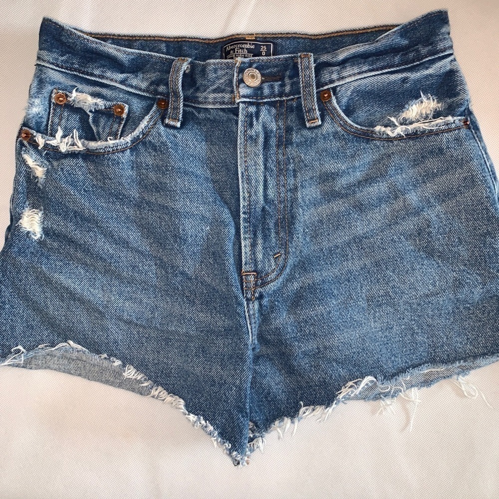 🌵ABERCROMBIE & fitch high waist shorts 25/0. d1x